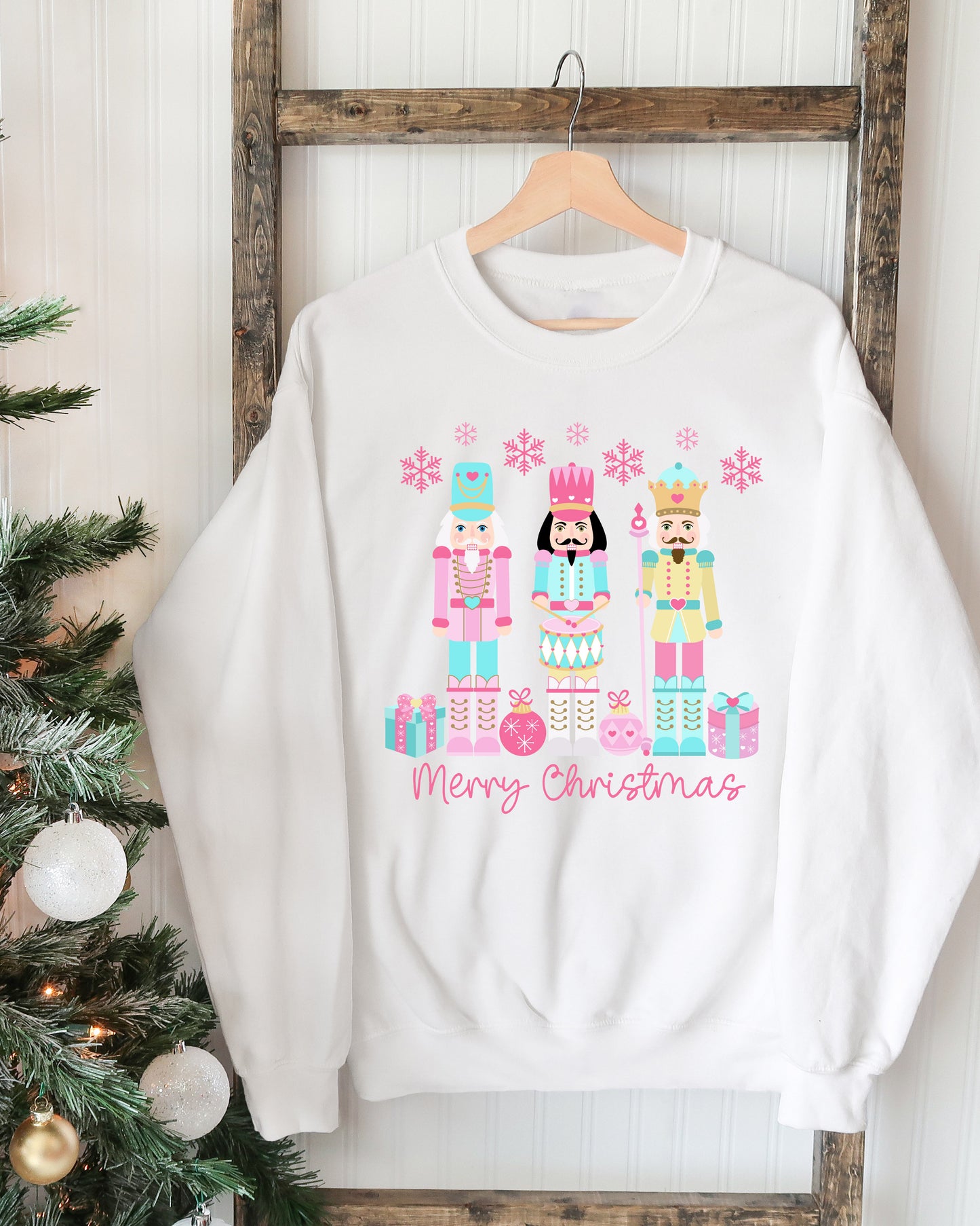 Nutcrackers Christmas Graphic Sweatshirt - White