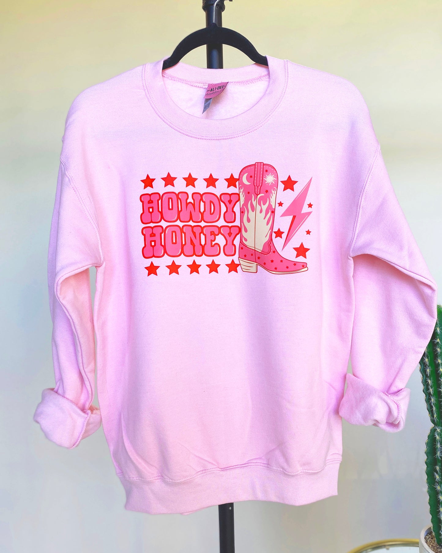 Howdy Honey Graphic Sweatshirt - Pink